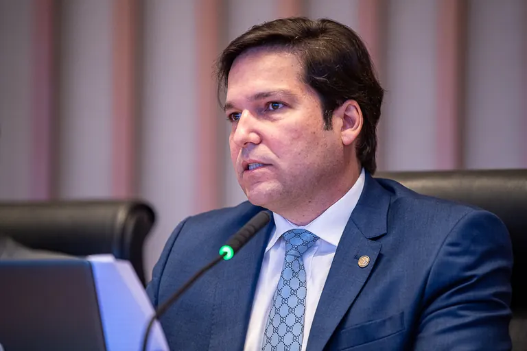 Lei inclui Dia do Autista no Orçamento no Calendário Oficial do DF
