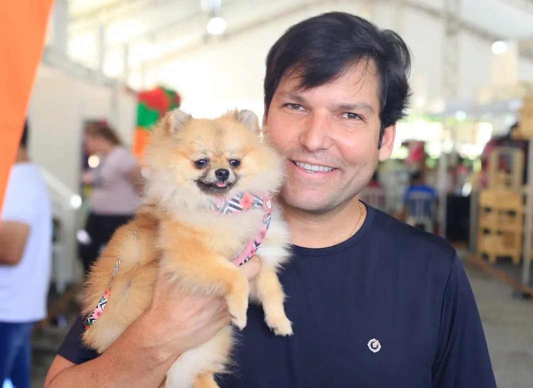 Robério prestigia a feira Brasília Capital Pet