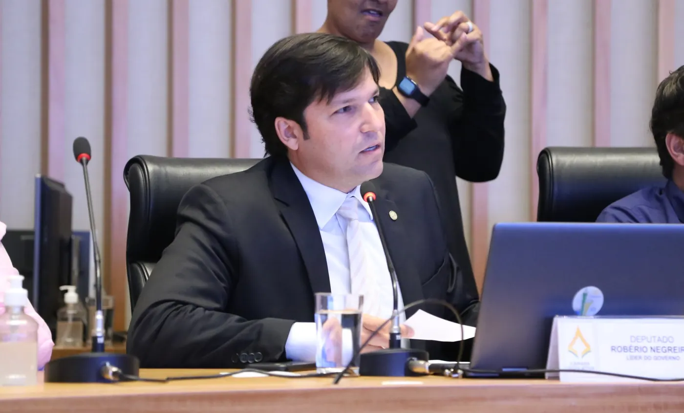 Programa de Orientação Vocacional quer ajudar alunos da rede pública a escolherem profissões