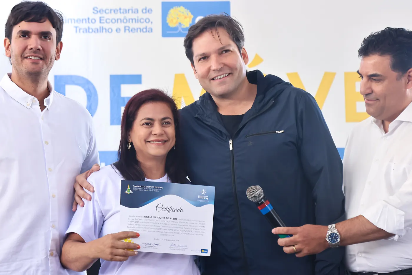 Deputado Robério Negreiros reforça compromisso com a continuidade do QualificaDF Móvel