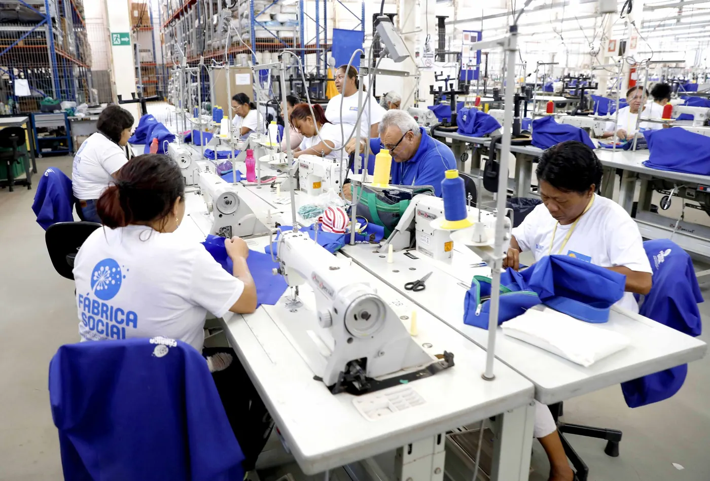 Curso gratuito de corte e costura da Fábrica Social abre mil vagas