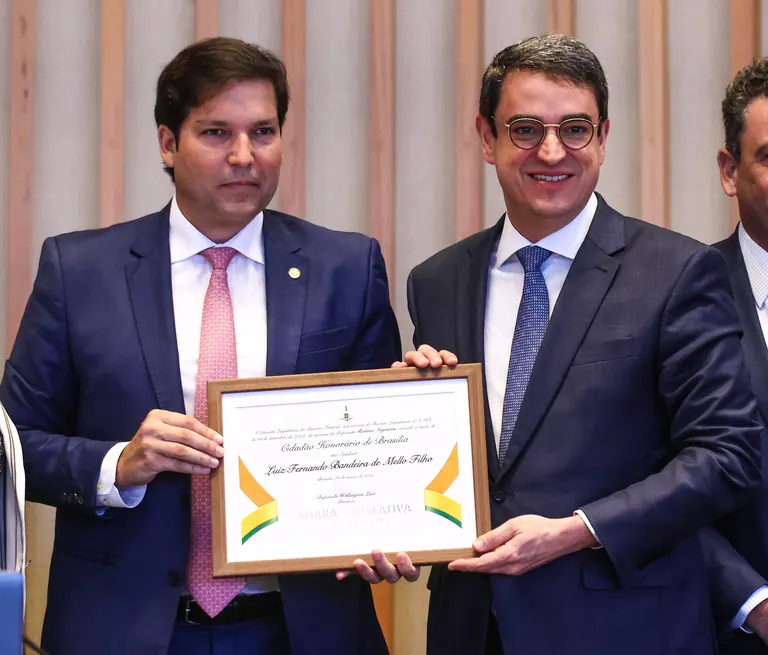Conselheiro do CNJ recebe título de Cidadão Honorário do DF