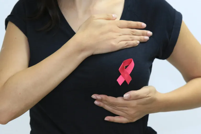 TV Câmara Distrital destaca lei que garante sessões de fisioterapia para mulheres em tratamento de câncer de mama