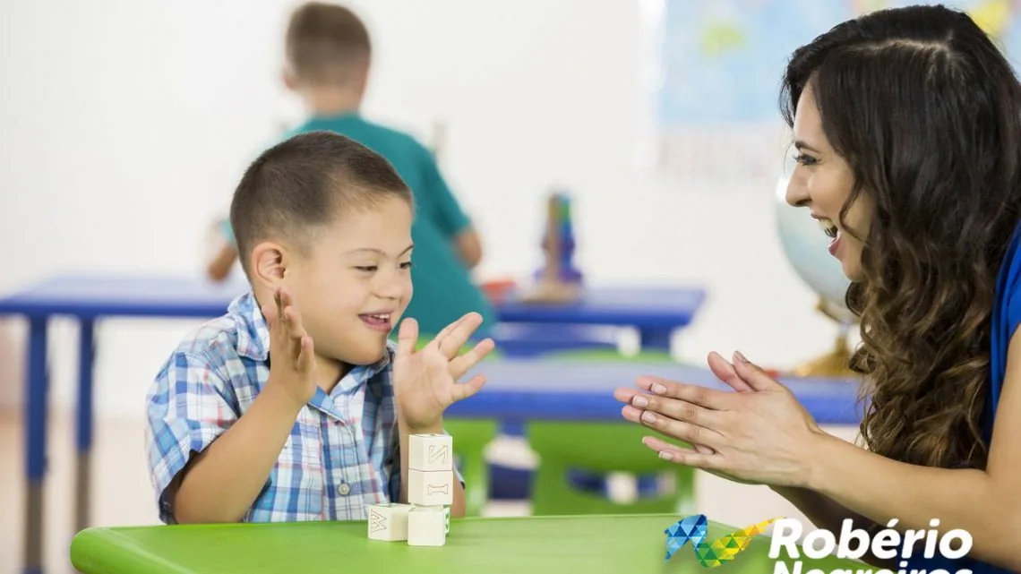 Deputado pede providência sobre a falta de monitores para ensino especial